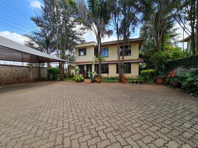 3 Bed Townhouse with En Suite at Lavington 3 Bed Townhouse with En Suite at Lavington
