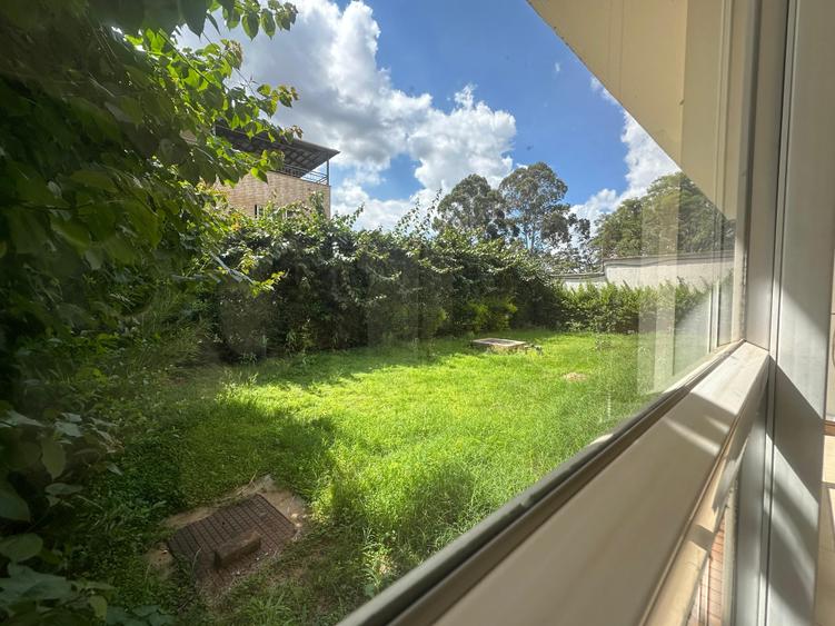 5 Bed Villa with En Suite at Lavington 5 Bed Villa with En Suite at Lavington