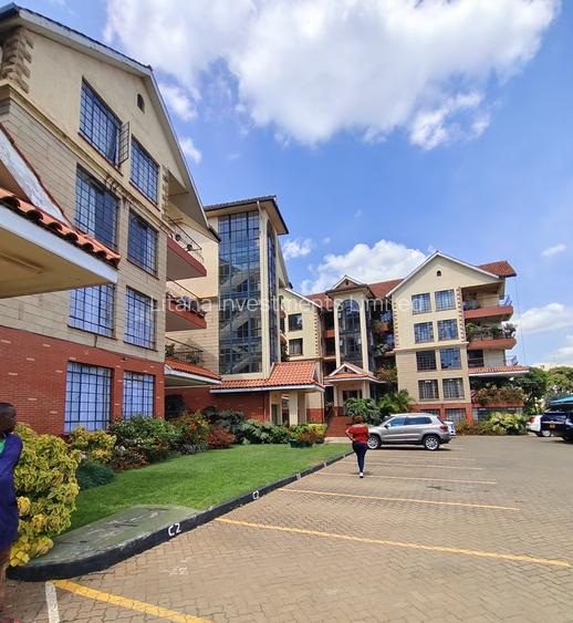 3 Bed Apartment with Swimming Pool at Statehouse Avenue
