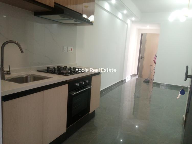 1 Bed Apartment with Gym in Riverside