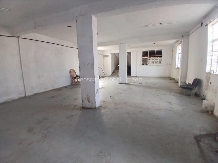 2,600 ft² Warehouse with Backup Generator in Industrial Area