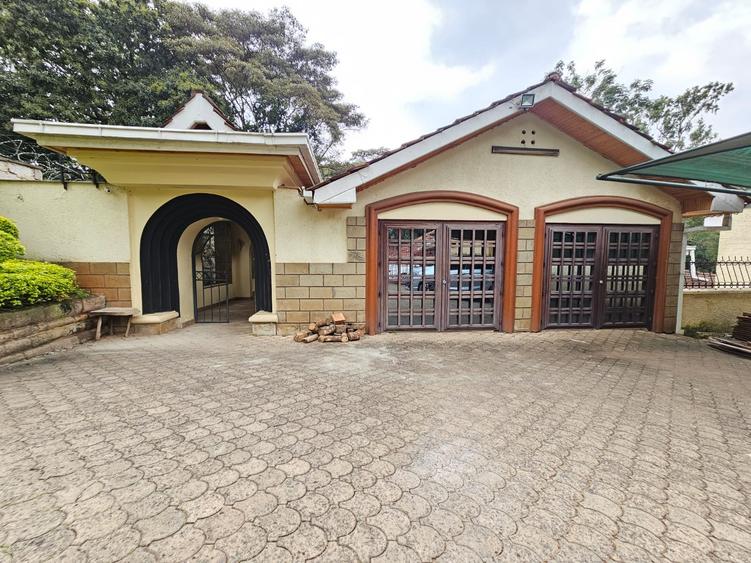 4 Bed House with En Suite in Muthaiga