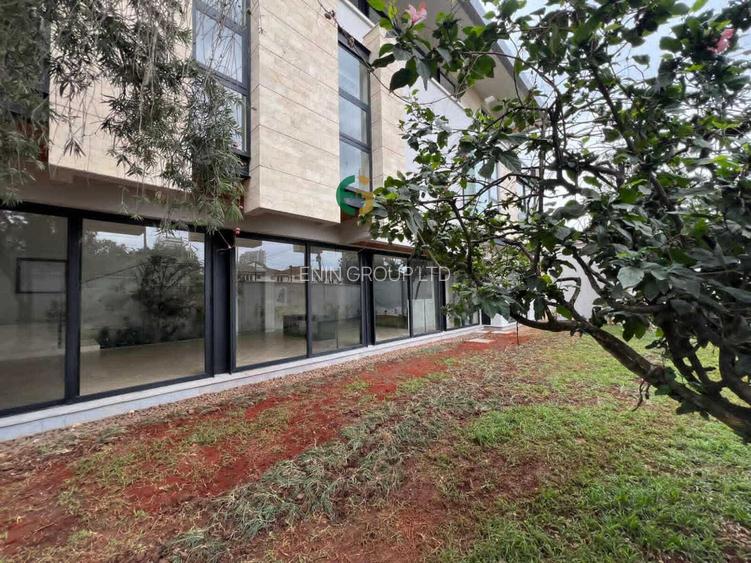 5 Bed House with En Suite in Kyuna