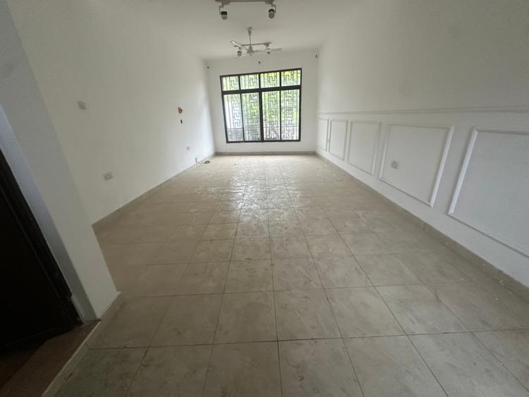 460 ft² Office with Service Charge Included at Links Road 460 ft² Office with Service Charge Included at Links Road