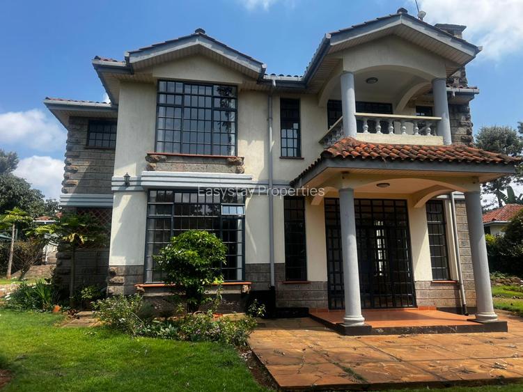 4 Bed Townhouse with En Suite in Rosslyn