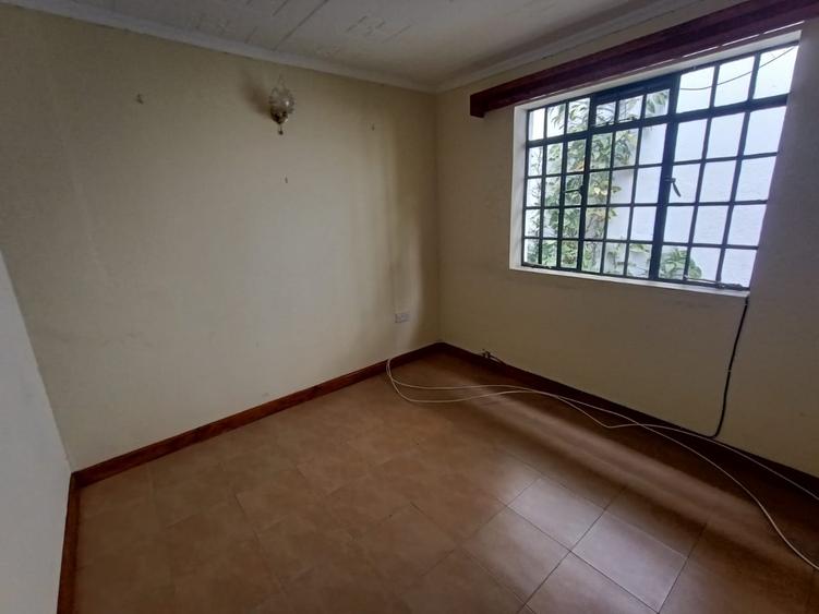 1 Bed House with En Suite in Lavington