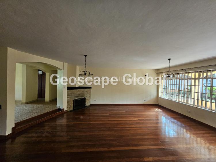 5 Bed House with En Suite in Rosslyn