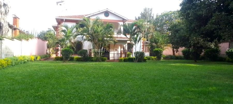 5 Bed Villa with En Suite in Runda
