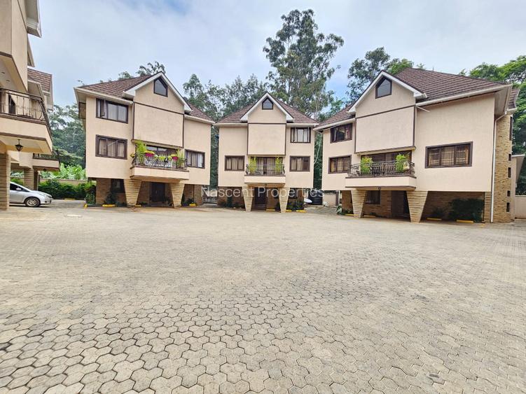 5 Bed Townhouse with En Suite in Lavington