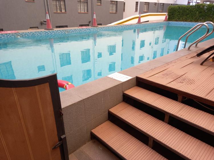 Studio Apartment with Swimming Pool in Kilimani - Aanzicht 3