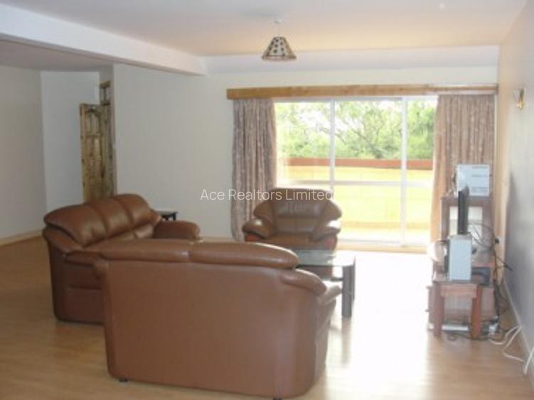 Furnished 3 Bed Apartment with En Suite at Brookside Drive