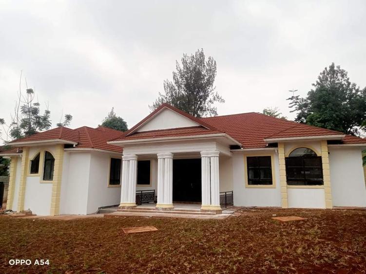 4 Bed House with En Suite in Runda