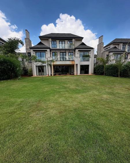 5 Bed House with En Suite in Runda 5 Bed House with En Suite in Runda