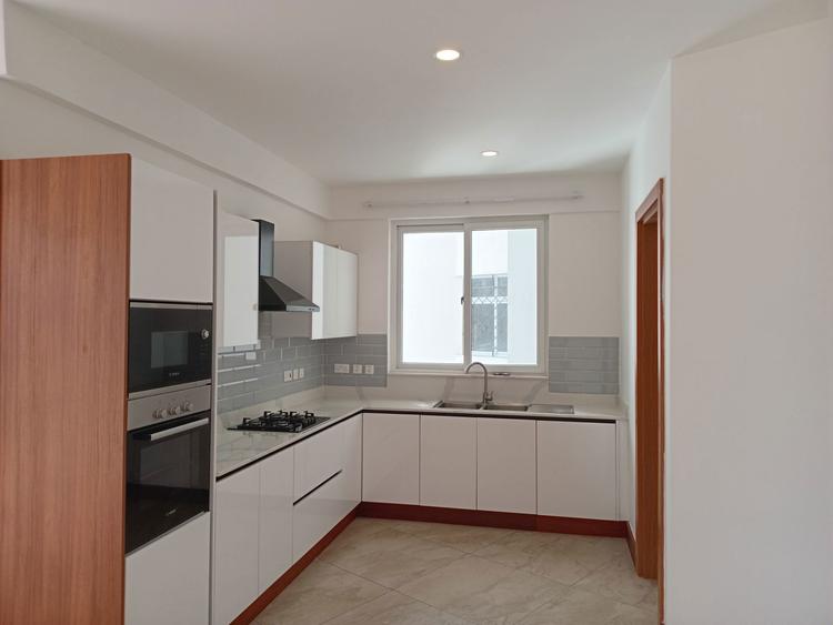 2 Bed Apartment with En Suite in Parklands 2 Bed Apartment with En Suite in Parklands