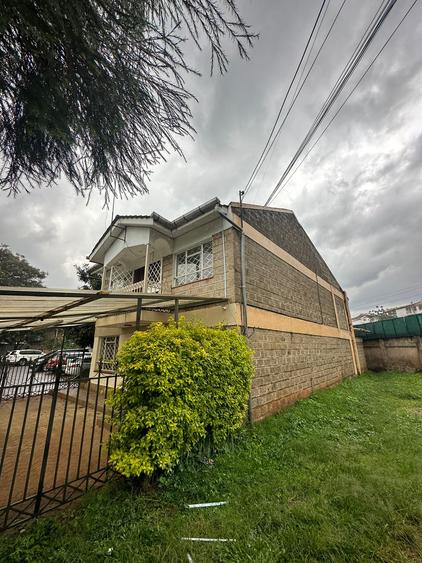 4 Bed Townhouse with En Suite in Ngong Road