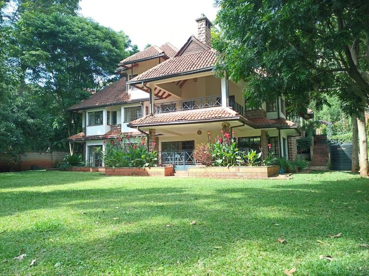 5 Bed Townhouse with En Suite in Rosslyn 5 Bed Townhouse with En Suite in Rosslyn
