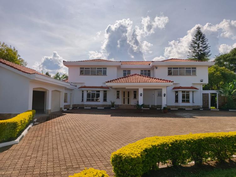 5 Bed House with En Suite at Runda