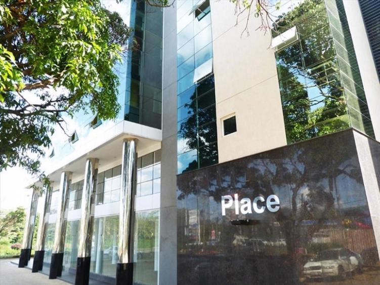 418 m² Office in Parklands