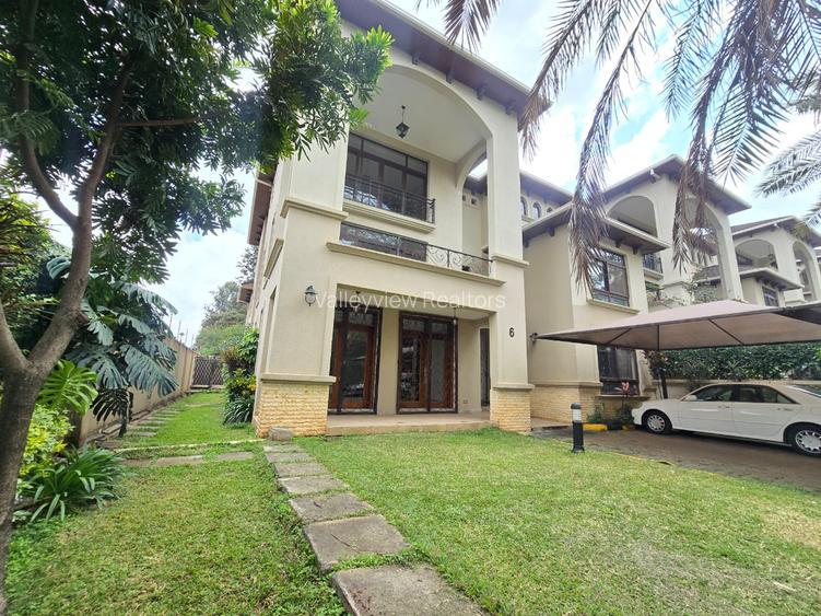 6 Bed Townhouse with En Suite at Lavington