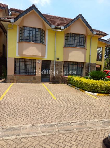 5 Bed Townhouse with En Suite in Riara Road