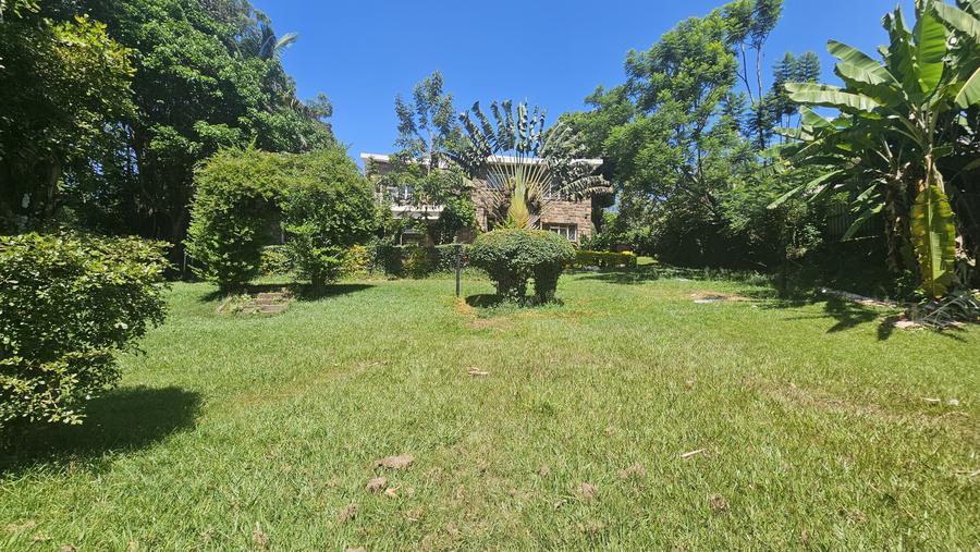 6 Bed House with En Suite at James Gichuru