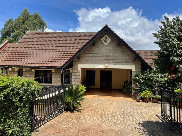 5 Bed Villa with En Suite in Lavington