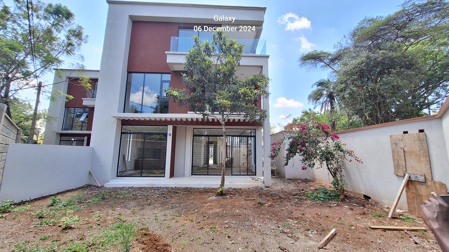 5 Bed Townhouse with En Suite at Issac Gathanju Road.