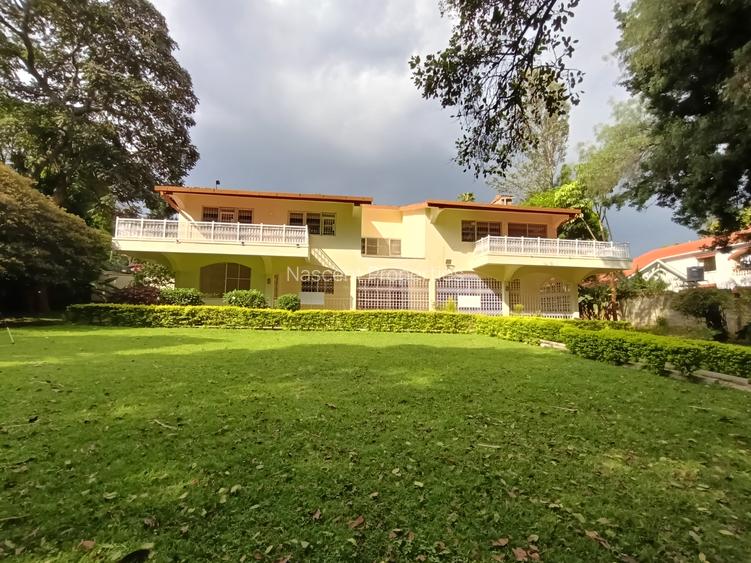 6 Bed House with En Suite in Nyari
