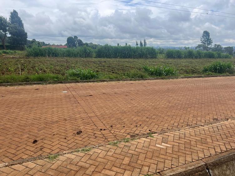0.5 ac Land in Redhill 0.5 ac Land in Redhill