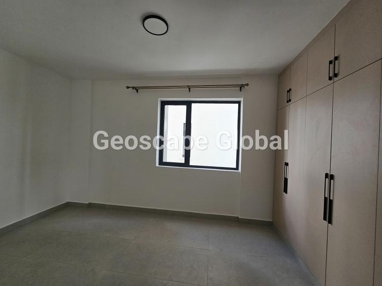 2 Bed Apartment with En Suite in Brookside - Vista 4