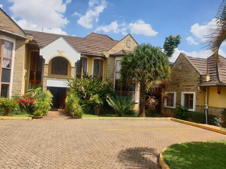 5 Bed Townhouse with En Suite in Runda