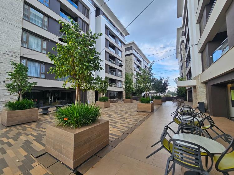 Serviced 2 Bed Apartment with En Suite in Nyari