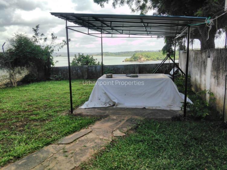 Commercial Property in Tudor