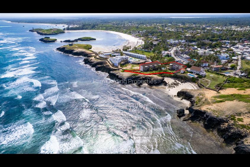 2 Bed Apartment with Swimming Pool in Watamu