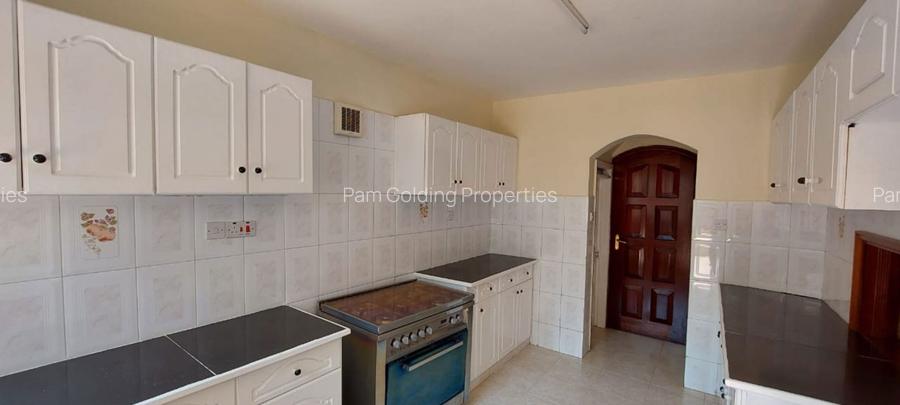 4 Bed House with En Suite in Kileleshwa
