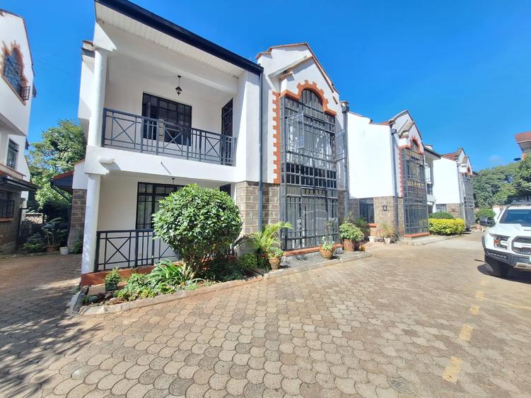 4 Bed Townhouse with En Suite at Lavington 4 Bed Townhouse with En Suite at Lavington