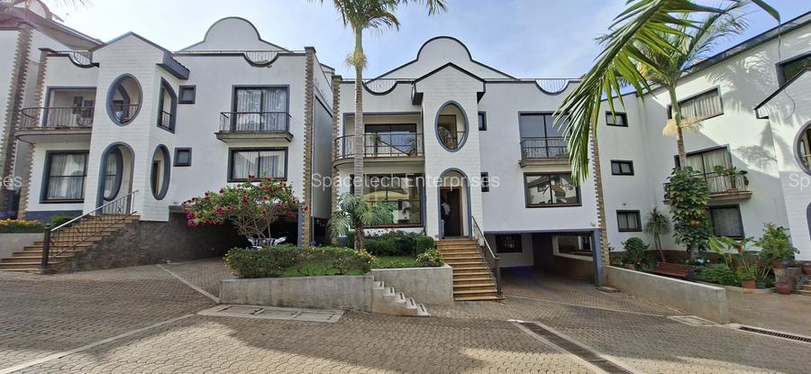 5 Bed Townhouse with En Suite in Westlands Area