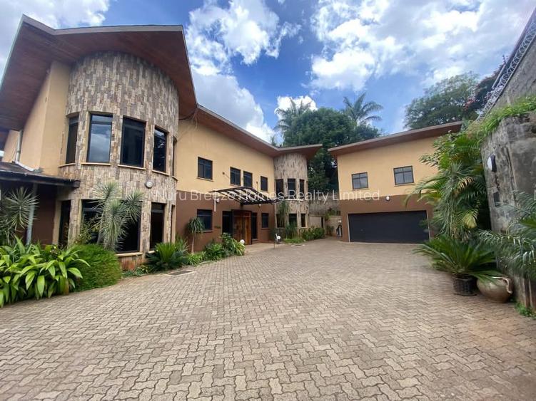 5 Bed House with En Suite in Spring Valley