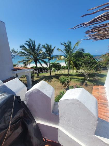 4 Bed Townhouse with En Suite in Bofa