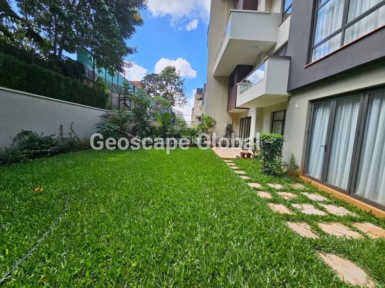 4 Bed Townhouse with En Suite in Rosslyn