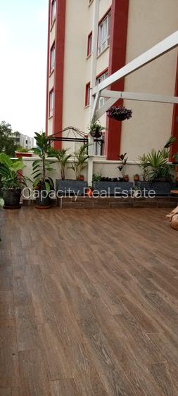 5 Bed Apartment with En Suite in General Mathenge