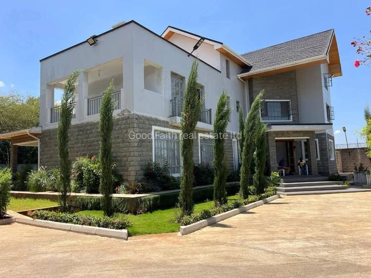 6 Bed Villa with En Suite in Karen