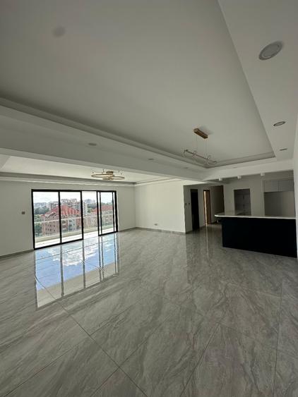 4 Bed Apartment with En Suite in Lavington
