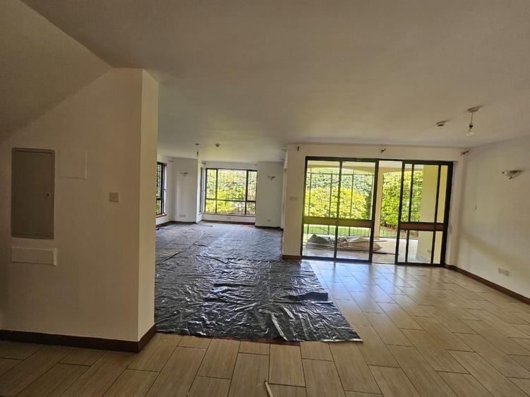 4 Bed Townhouse with En Suite in Runda - Vista 2