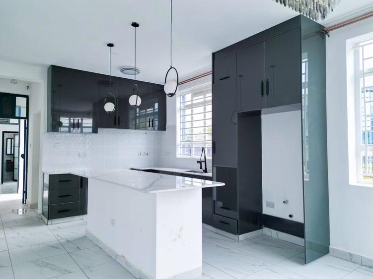 3 Bed House with En Suite at Kenyatta Road - Ansicht 4