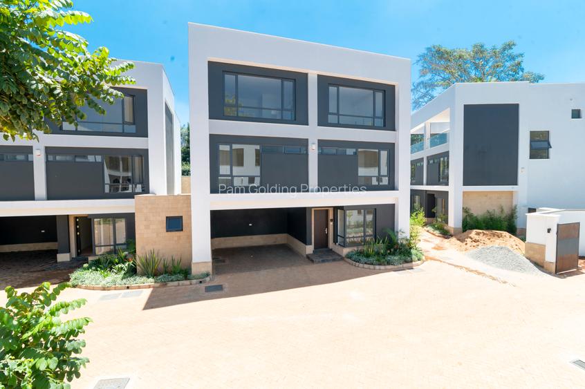 5 Bed Townhouse with En Suite at Westlands