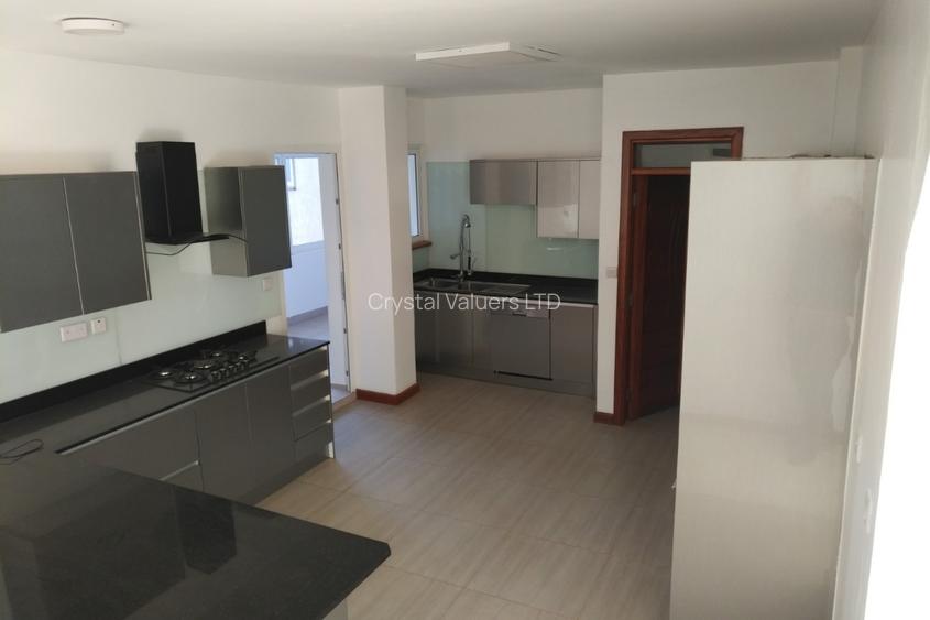 4 Bed Apartment with En Suite in General Mathenge