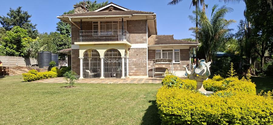 4 Bed House with En Suite in Runda