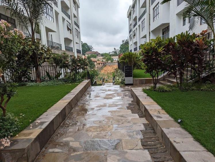 Furnished 2 Bed Apartment with En Suite in Spring Valley