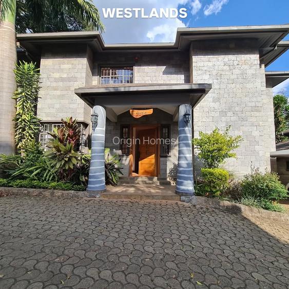 4 Bed Townhouse with En Suite at Westlands